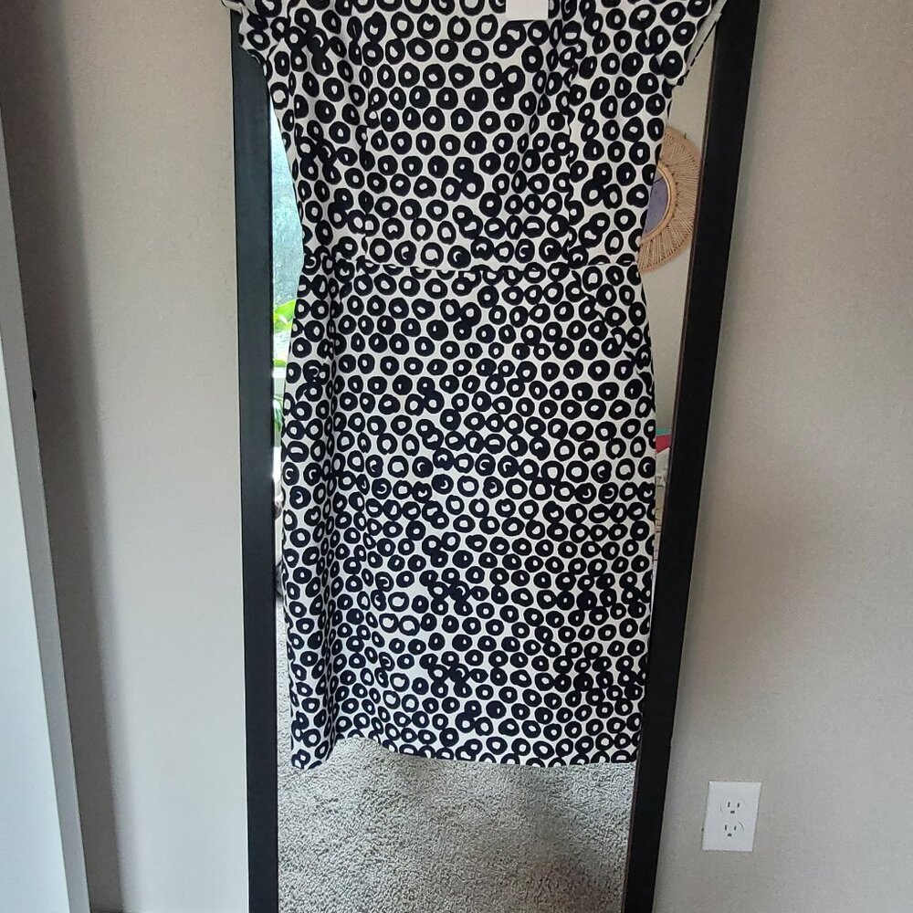 Dress - Picture 2 of 5